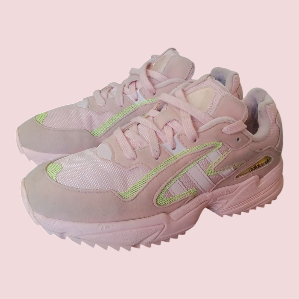 adidas Originals Yung-96 Chasm Trail Sneaker EE7231 in Pink, Green 8.5